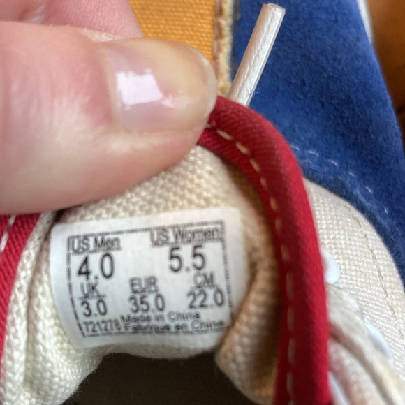 Multicolored vans, size 5.5 women’s (size 35 euro). - Picture 4 of 4